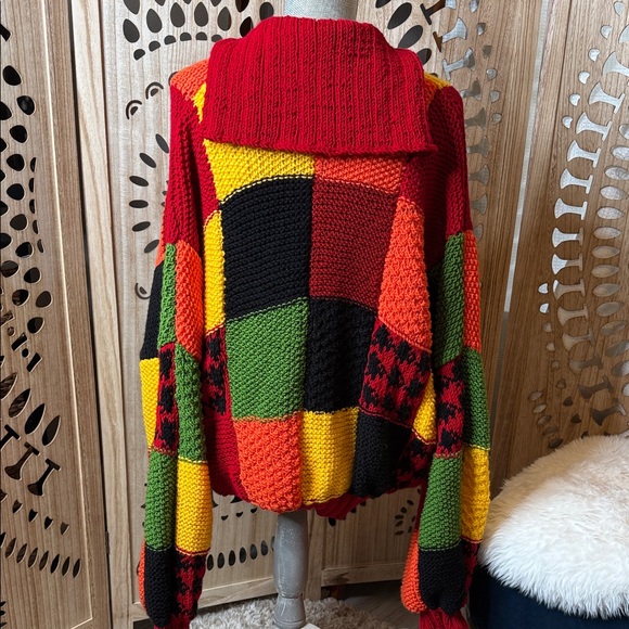 Vibrant Patchwork Women's Cardigan - Picture 4 of 7